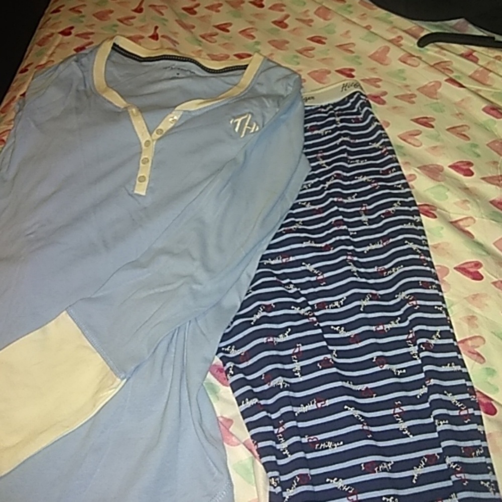 PJs( Tommy Hilfiger)